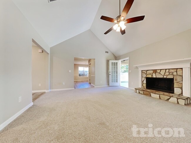 523 Ashton Manor Dr in Loganville, GA - Building Photo - Building Photo