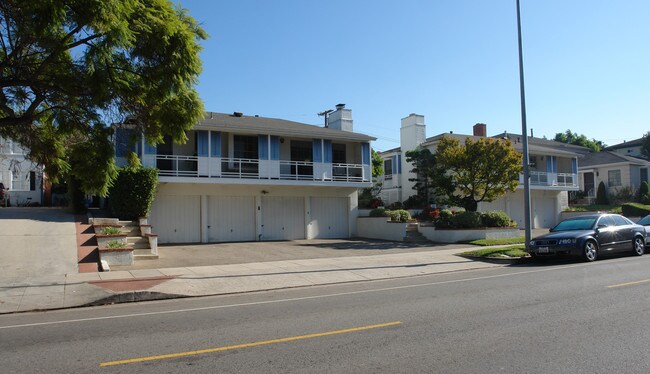 1536-1542 Veteran Ave in Los Angeles, CA - Building Photo - Building Photo