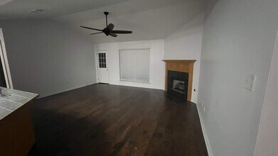 35576 Melrose Ave in Denham Springs, LA - Building Photo - Building Photo