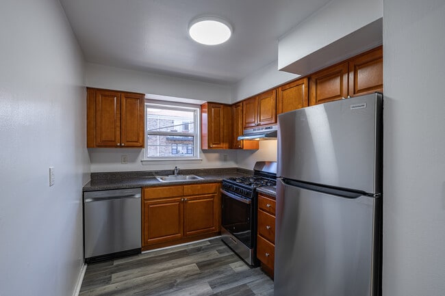 Lodi Circle Apartments