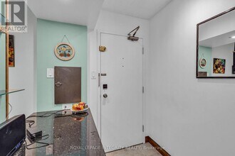 1180 Ohio St in Ottawa, ON - Building Photo - Building Photo