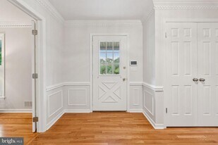 13204 Lantern Hollow Dr in North Potomac, MD - Building Photo