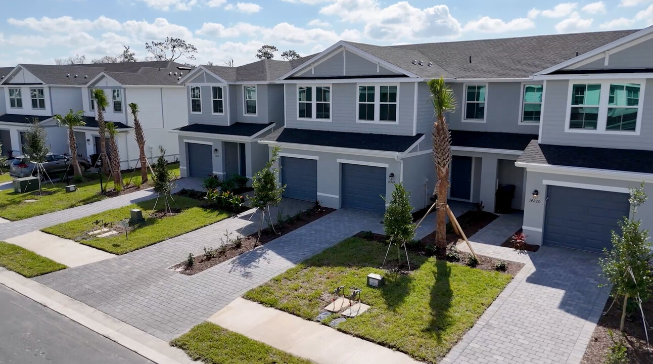 14158 Lilac Sky Ter in Bradenton, FL - Foto de edificio