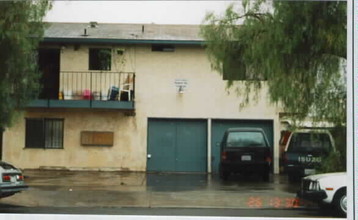 3662 Van Dyke Ave in San Diego, CA - Building Photo - Building Photo