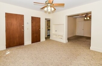 95 Maple St in West Orange, NJ - Building Photo - Building Photo