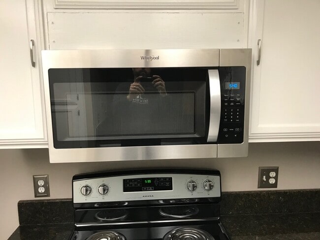 2714 Creekwood Ct in Carrollton, TX - Building Photo - Building Photo