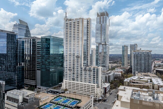 360 Condominiums in Austin, TX - Building Photo - Building Photo