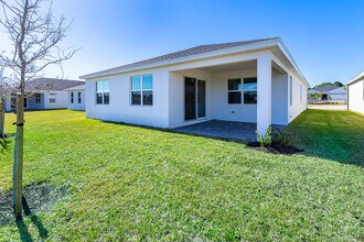 9002 Dahlia Cir in Port St. Lucie, FL - Building Photo - Building Photo