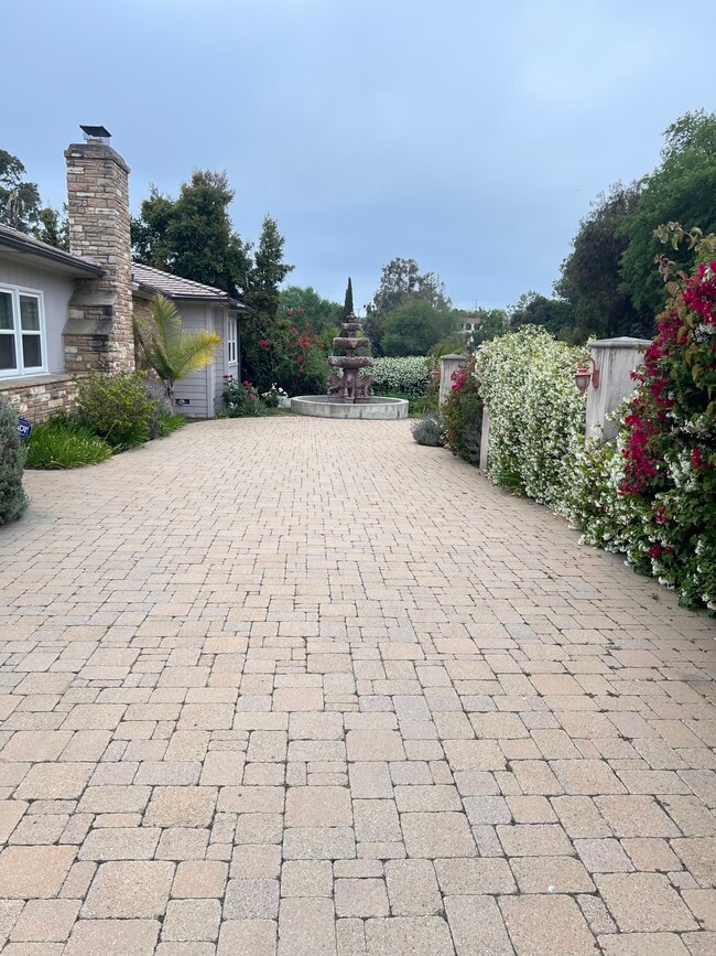 property at 11570 W Sunset Blvd