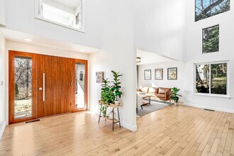 65 Saxon Wood Rd in Scarsdale, NY - Building Photo - Building Photo