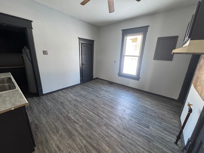 610 Plum St in Danville, IL - Building Photo - Building Photo