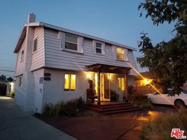 4827 Saturn St in Los Angeles, CA - Building Photo - Building Photo