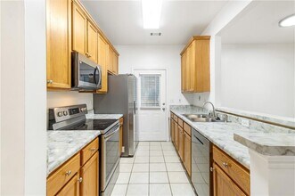 717 Dill Ave SW in Atlanta, GA - Building Photo - Building Photo