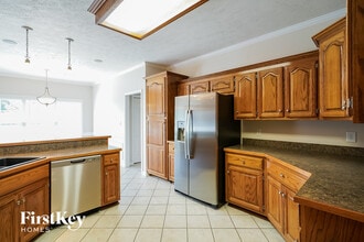 115 Gallant Ct in Clarksville, TN - Building Photo - Building Photo