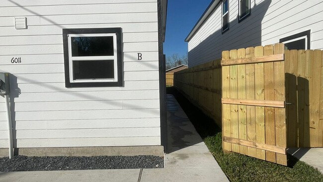 property at 6011 Wedgefield St