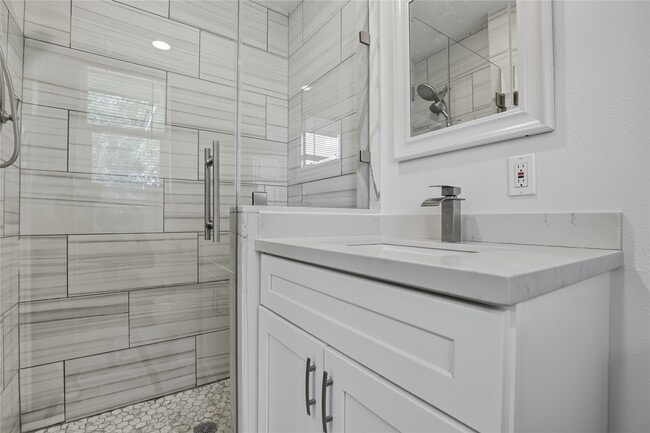 property at 3923 Hickok Ln