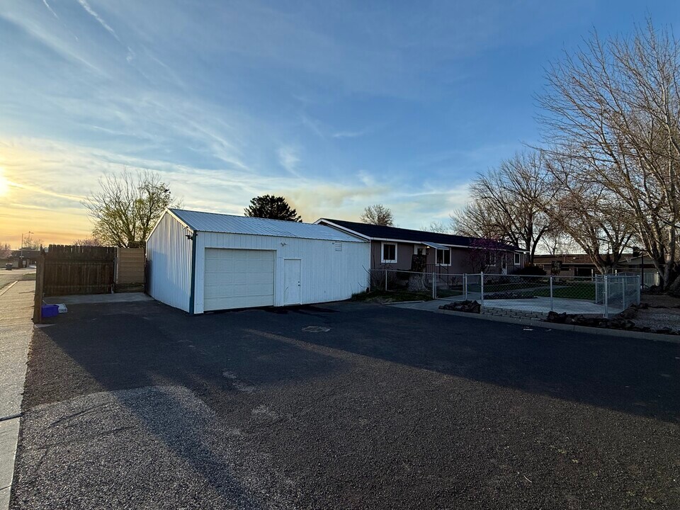 4508 W Klamath Ave in Kennewick, WA - Building Photo
