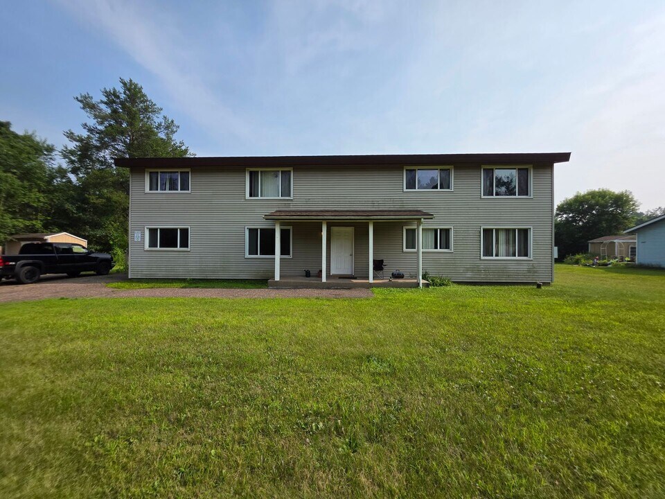 3439 118th St in Chippewa Falls, WI - Building Photo