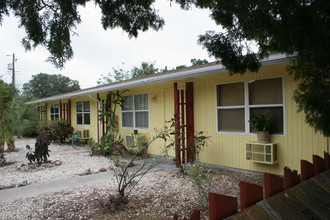 7524 41st Ave N in St. Petersburg, FL - Building Photo - Building Photo