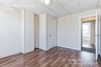 2923 Miles Ave photo'