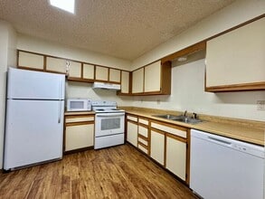 332 Terri Dr in Loveland, CO - Building Photo - Building Photo
