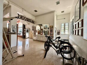 901 Collins Ave in Miami Beach, FL - Building Photo - Building Photo
