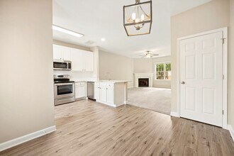 319 Commons Dr in Holly Springs, NC - Building Photo - Building Photo