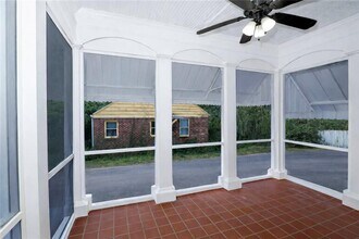 1441 Blvd Lorraine SW in Atlanta, GA - Building Photo - Building Photo