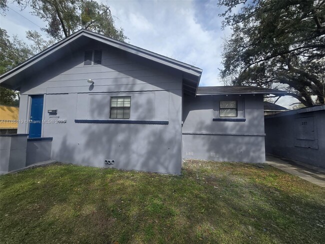2921 Thomas St in Jacksonville, FL - Building Photo - Building Photo