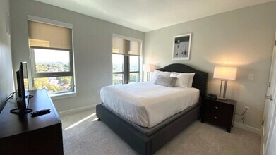 One Chestnut Place in Quincy, MA - Building Photo - Building Photo