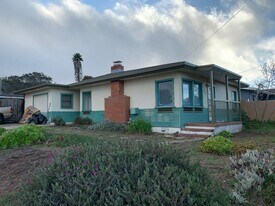 597 Lilac Dr in Los Osos, CA - Building Photo