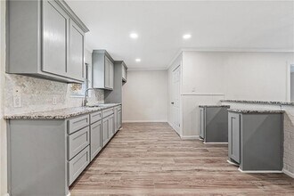 4025 Hiland Dr in Waco, TX - Building Photo - Building Photo
