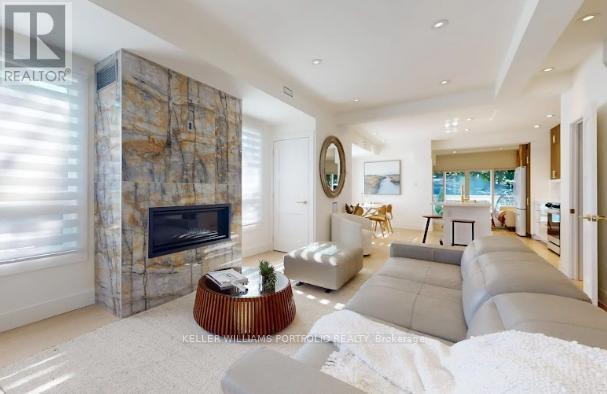 property at 22 Pitt Ave