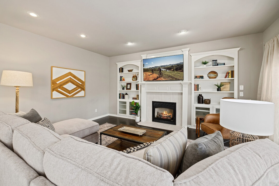 301 Genesis Dr in Bentonville, AR - Building Photo
