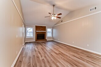 4041 Keynon Dr in Memphis, TN - Foto de edificio - Building Photo