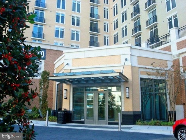 property at 155 Potomac Passage