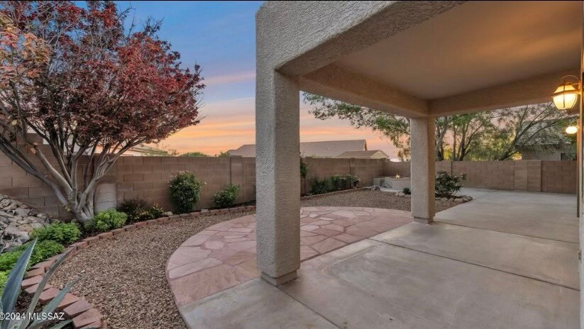 470 S Sunny Rock Dr in Vail, AZ - Building Photo