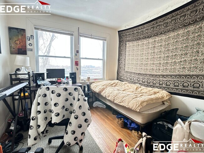 9 Wadsworth St, Unit 2 in Boston, MA - Foto de edificio - Building Photo