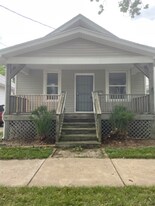 811 E Republic St in Peoria, IL - Building Photo