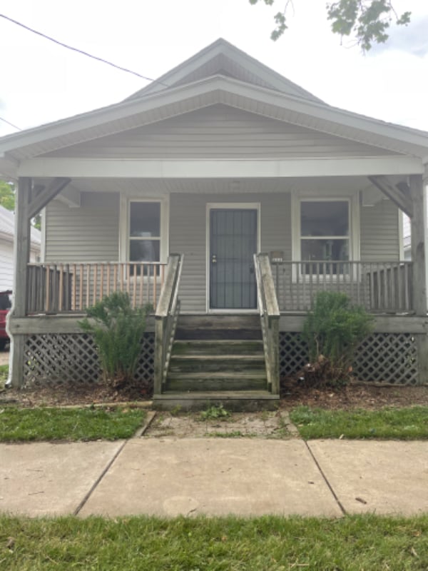 property at 811 E Republic St
