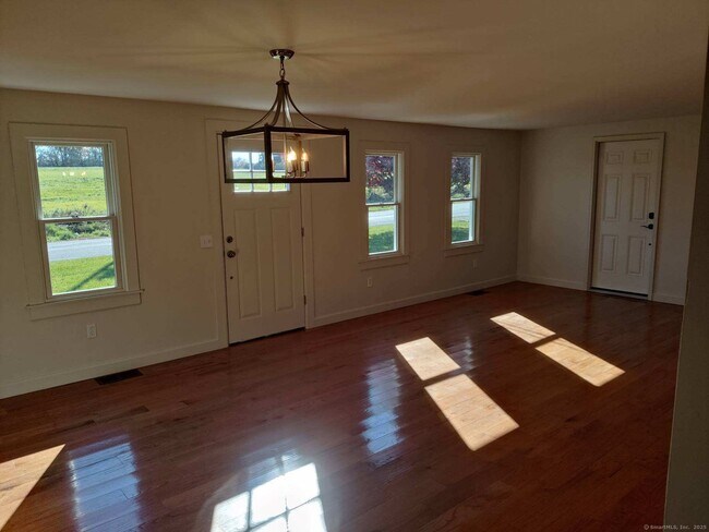 74 Meeting House Hill Rd in North Franklin, CT - Building Photo - Building Photo