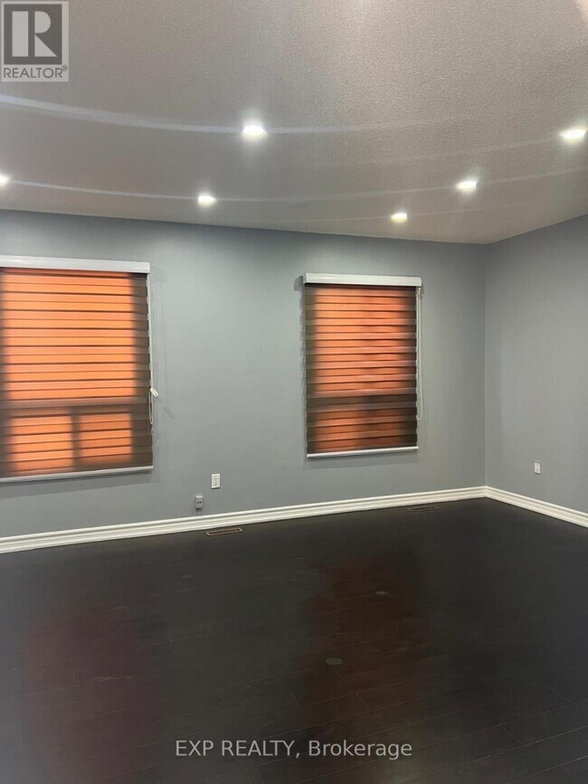 17 Calmist Crescent in Brampton, ON - Building Photo - Building Photo