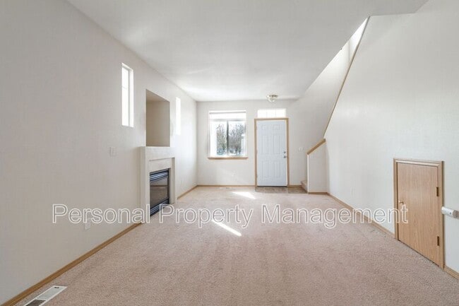 17314 SE 22nd St in Vancouver, WA - Foto de edificio - Building Photo