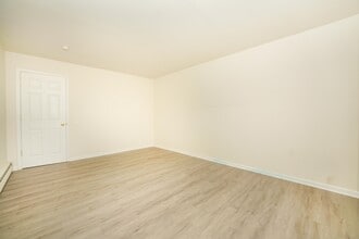 1 River Rd, Unit 3G in Nutley, NJ - Building Photo - Building Photo