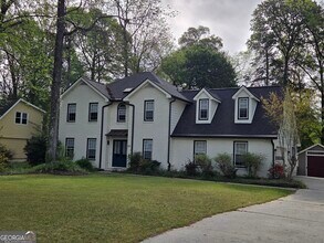 215 Calgary Dr in Peachtree City, GA - Building Photo - Building Photo