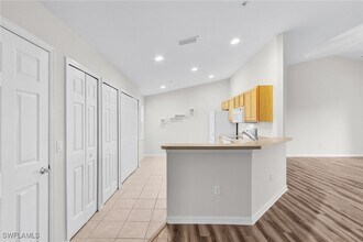 2620 Somerville Loop in Cape Coral, FL - Building Photo - Building Photo