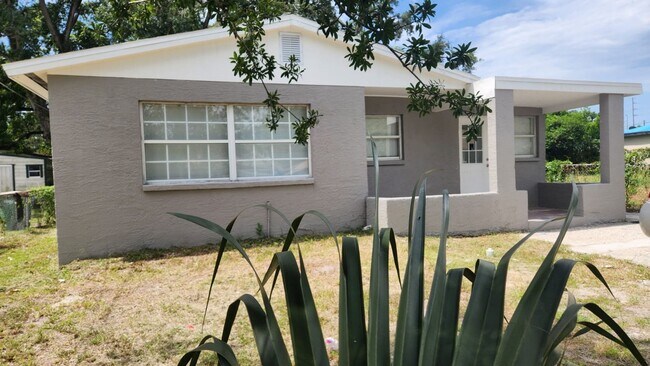 property at 2707 E 19th Ave