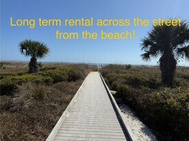 26 S Forest Beach Dr in Hilton Head Island, SC - Building Photo