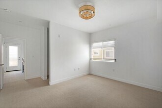 2974 Ripple Pl in Los Angeles, CA - Building Photo - Building Photo