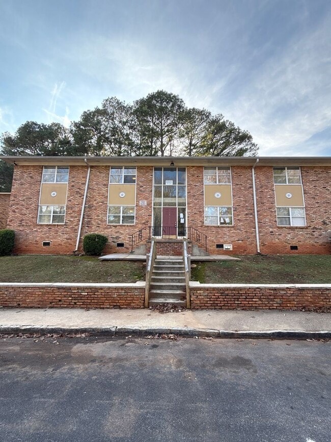 1609 Line Cir, Unit 1609 Line Cir #2